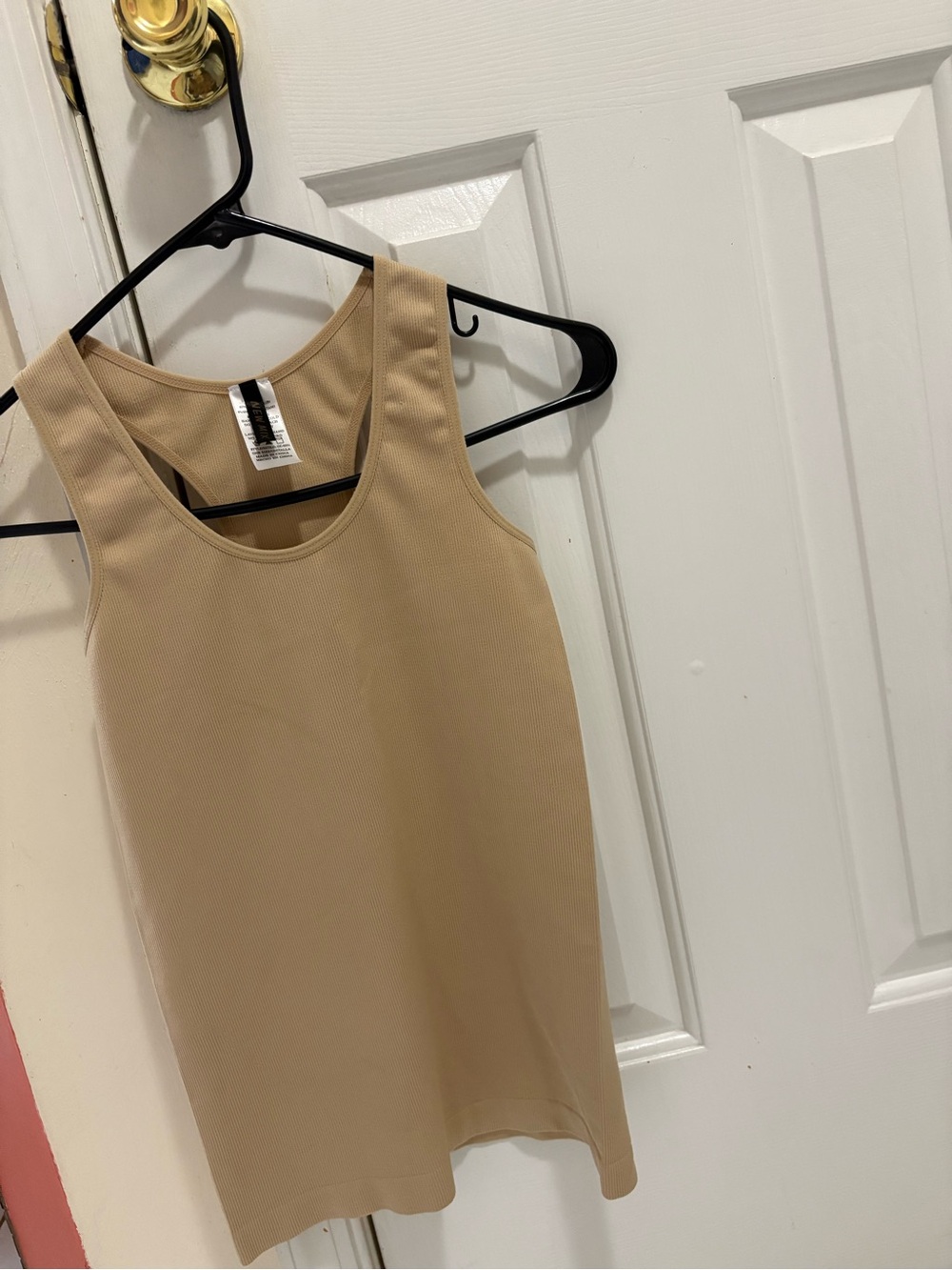 Sleeveless Scoop Neck Tank Top - Taupe